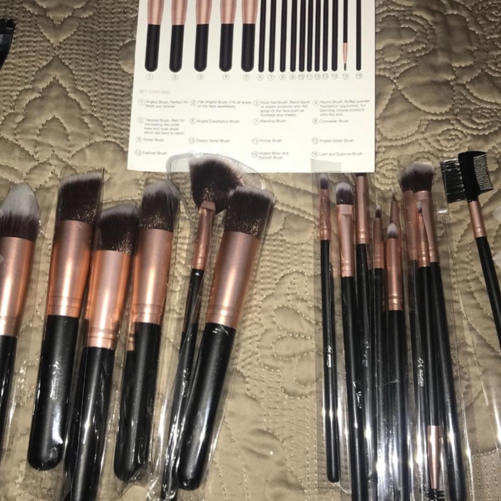 16 PCs Makeup Brush Set